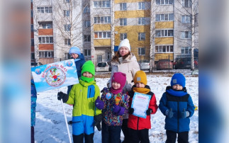 Кто со спортом дружит, никогда не тужит Кто со спортом дружит, никогда не тужит.
